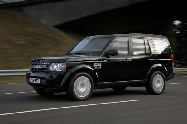 Land-Rover-Discovery-4-Armored-2